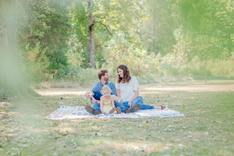 fall family photography at john bryan state park